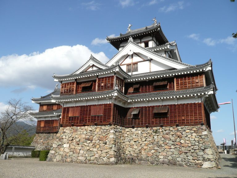 地元ガイドとまち歩き 光秀ゆかりの福知山城と御霊神社を訪ねて 京都府観光ボランティアガイド